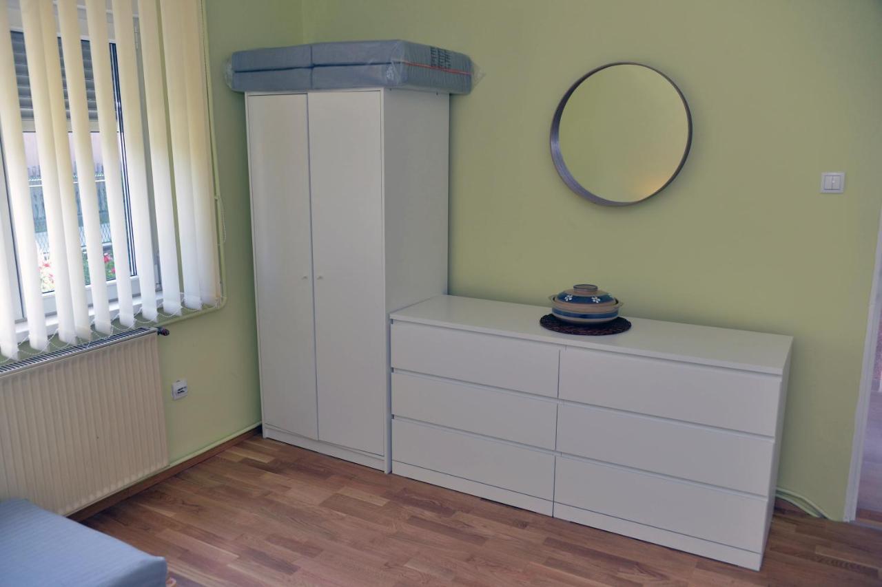 Affordable And Newly Renovated 1-Bedroom Apartment Kraljevo Extérieur photo